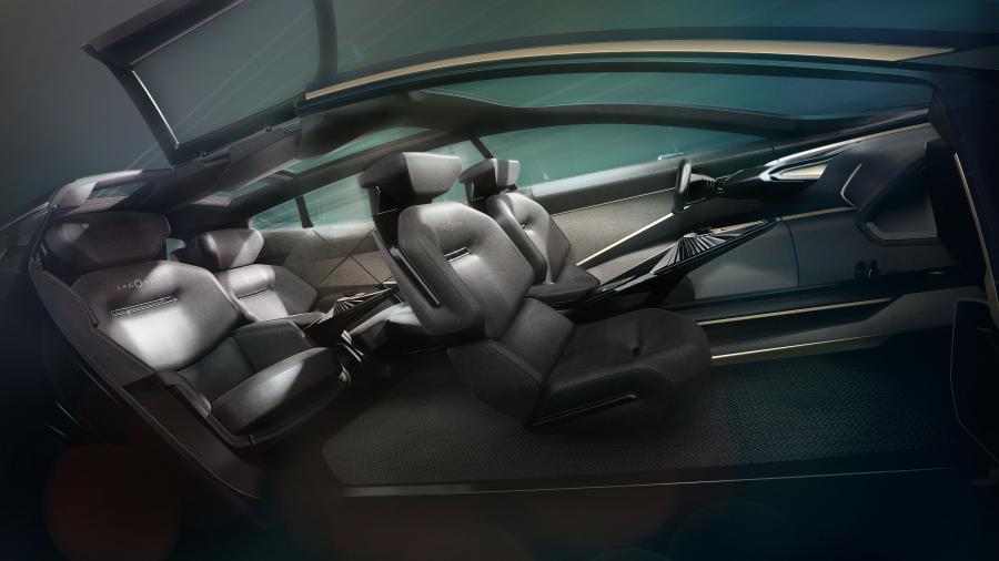 Интерьер Aston Martin Lagonda All-Terrain Concept 2019 года  (фото 6 из 11)